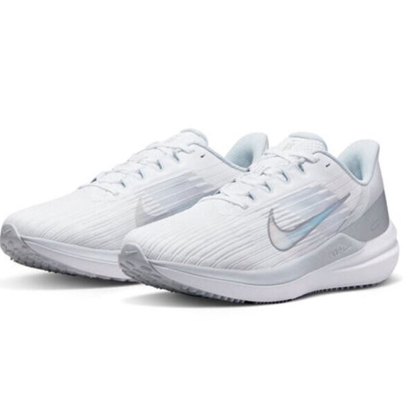 Nike Shoes - Nike Air Winflo 9 Low Top Athletic Running Sneakers